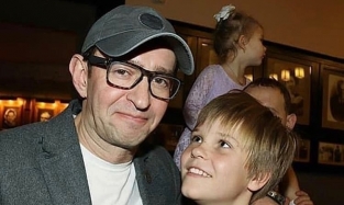 В сети появилось фото Ивана, подросшего сына актёра Константина Хабенского