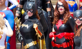 Многодетные мамы перевоплотятся в супергероинь