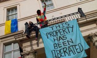 Революция по-британски: как в Лондоне заселили особняк "раскулаченного" Дерипаски