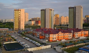 Живем лучше столицы: Омск обошел Москву по новостройкам