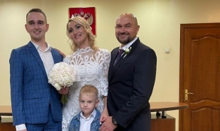 Уж замуж невтерпеж: директор Омского конкурса «Хрустальная корона» окольцевалась