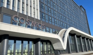 Владельцу омского отеля Cosmos не дают работать в Чехии