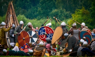 В середине февраля омскую "Мегу" ожидает "набег" викингов и древних славян