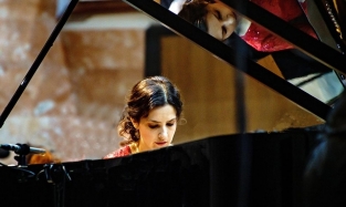 Омичей тянет на культуру