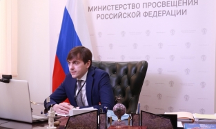 Стала известна дата приезда в Омск министра просвещения России  