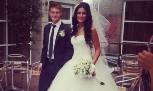 Футболист омского «Иртыша» женился
