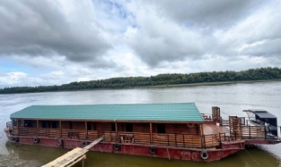 Омский министр культуры показал новую базу отдыха в Тевризе  