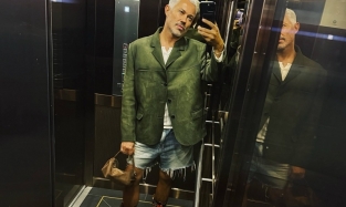 Черны боты — для работы, красные — для танцев: провокационный look Рогова