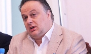 Директор столичных «вахтанговцев» проинспектировал Омск