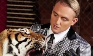 Младший брат Эдгарда Запашного Аскольд поставил жирную точку в отношениях с женой