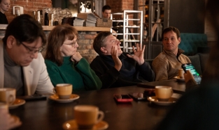 «Мертвые души»(12+) не для школьников ставят в Омском ТЮЗе