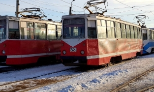 "Электротранспорт" Омска напомнил драйверам длину тормозного пути