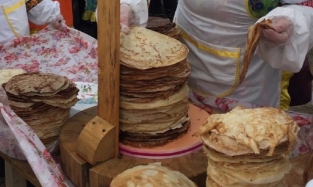 Омский врач озвучил ежедневную норму потребления блинов