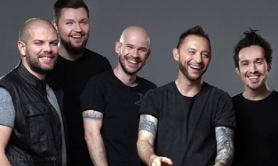 На омский концерт "Зверей" (12+) проданы танцпол и фан-зона