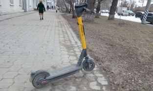 Самокаты вновь заполонят город: они вернулись на улицы Омска