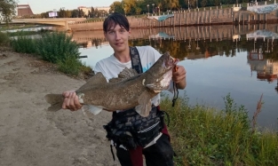 Омским рыбакам на заметку: с 20 апреля ловить можно только с берега 