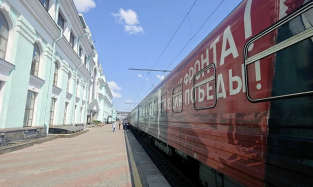 «Поезд Победы» в Омске принял первых гостей