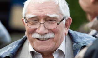 С Днем рождения, Армен Джигарханян!