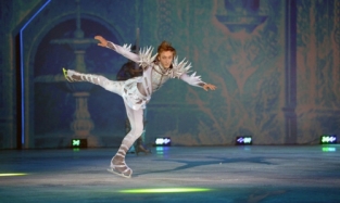 На премьере шоу «Снежный король» Плющенко сделал прыжок в 8 оборотов