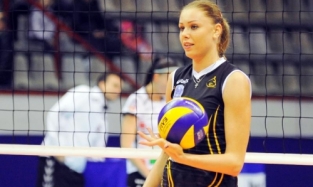 Волейболистка «Омички» Анастасия Шляховая вышла замуж