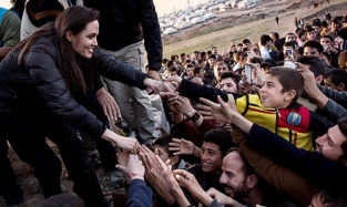 Анджелина Джоли: «Слишком много невинных людей расплачиваются за конфликт в Сирии»