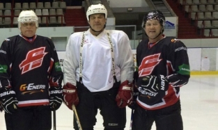 Назаров и Фабрициус в выходные играли в хоккей