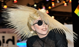 Леди Гага в очередной раз сменила имидж