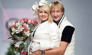 Рудковская готова родить Плющенко еще одного ребенка