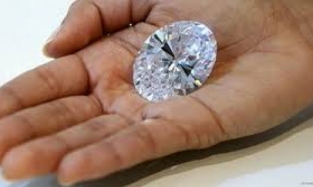  Огромный бриллиант ушел с молотка за 22 миллиона долларов в Нью-Йорке