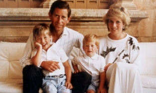 СМИ: У принцессы Дианы и принца Чарльза есть внебрачная дочь