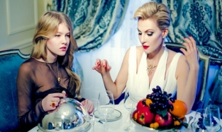 Рената Литвинова хочет выбраться из-под властной опеки собственной дочери