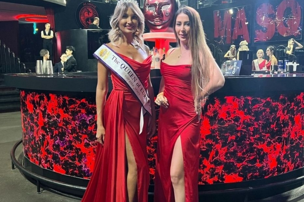 Омск стамбул. Салон Лобода Омск. Мисс Европа 2020 победительница. Мисс Евразия 2022.