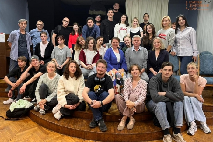 фото со страницы вк Омского камерного театра