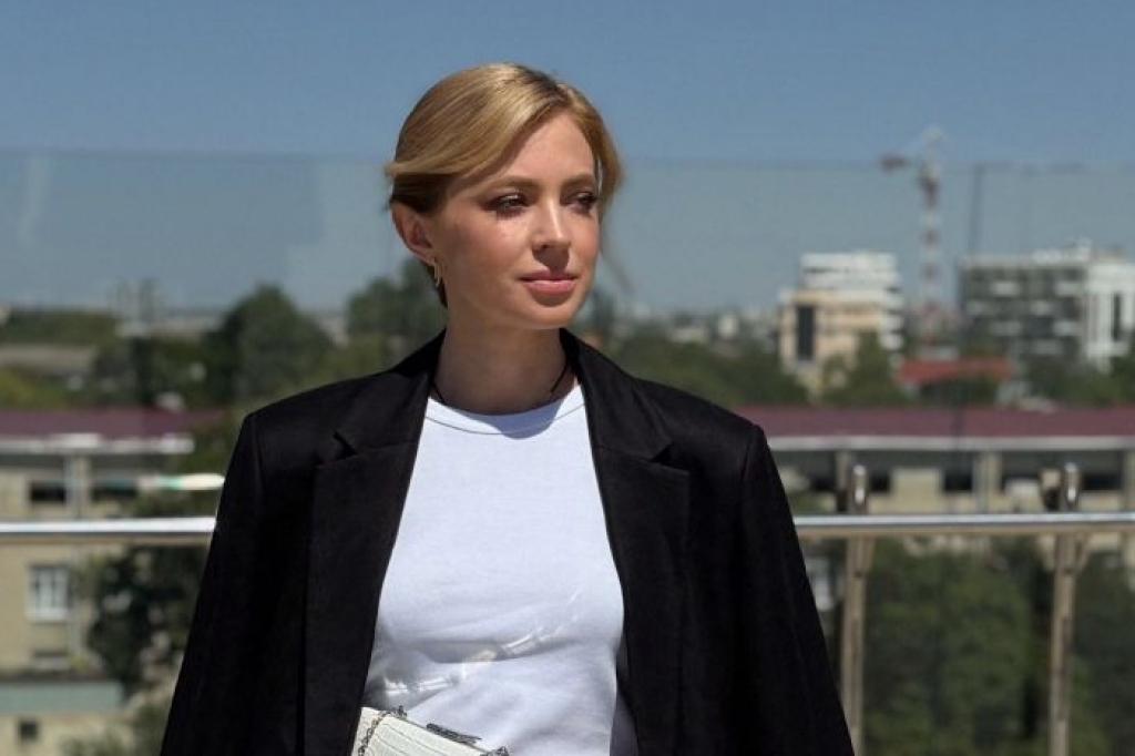 Үлкен емізіктердің эротикалық фотосуреттері