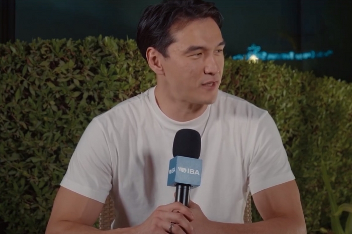 скрин с видео