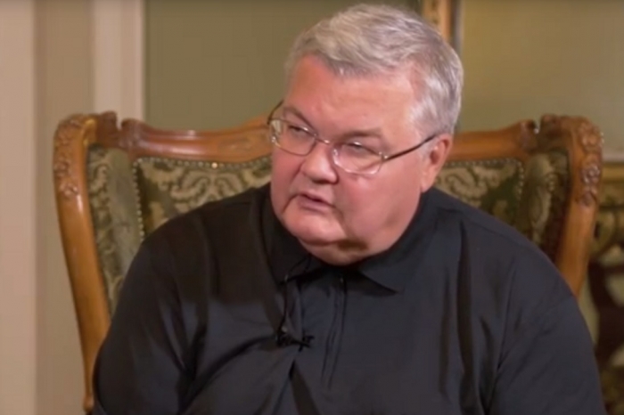 скрин с видео