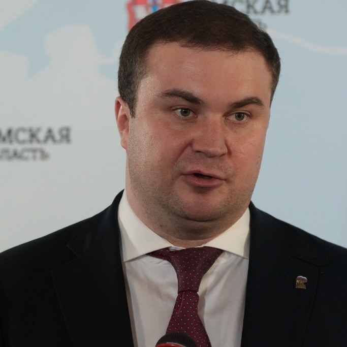 Новый омский губернатор Хоценко говорит отрывисто и... ждет действий