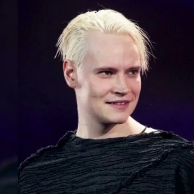 Shaman и Гагарина лидеры рейтинга народной популярности звезд