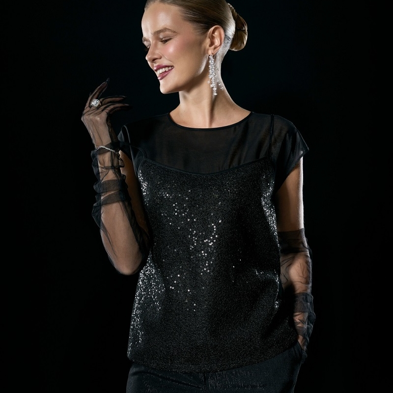 Омский дизайнер предлагает альтернативный look для встречи Нового года