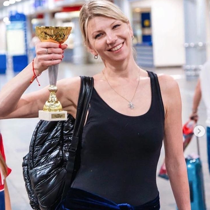Омской чемпионке, жене звезды эстрады исполнилось 55